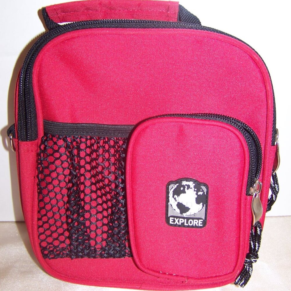 Red Canvas Travel Bag By Explore